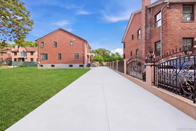 19412 Dunton Avenue, Holliswood, NY 11423