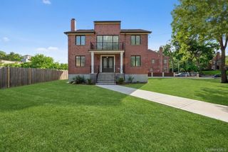 19412 Dunton Avenue, Holliswood, NY 11423