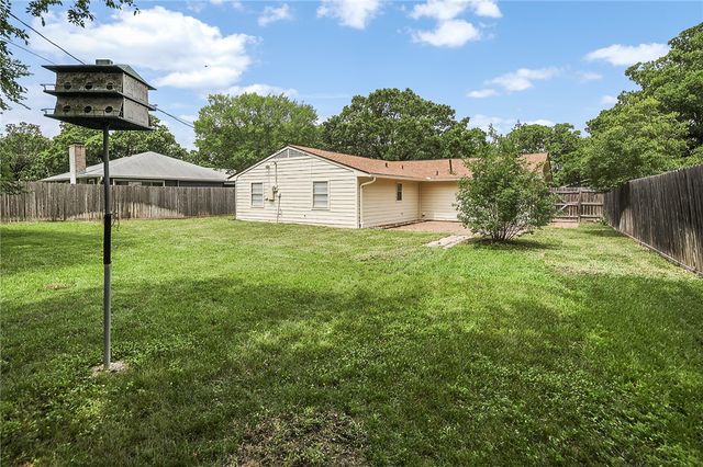 1004 San Saba Drive, College Station, TX 77845