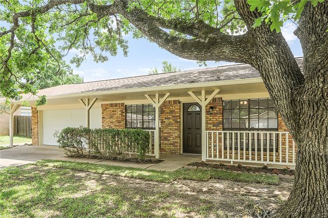 1004 San Saba Drive, College Station, TX 77845