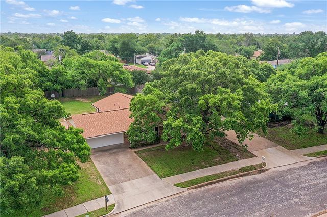 1004 San Saba Drive, College Station, TX 77845
