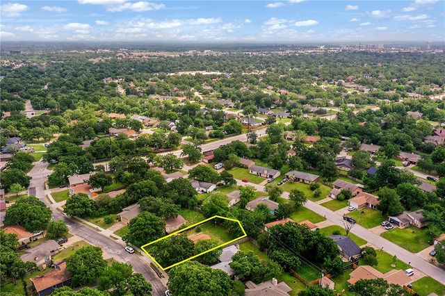 1004 San Saba Drive, College Station, TX 77845