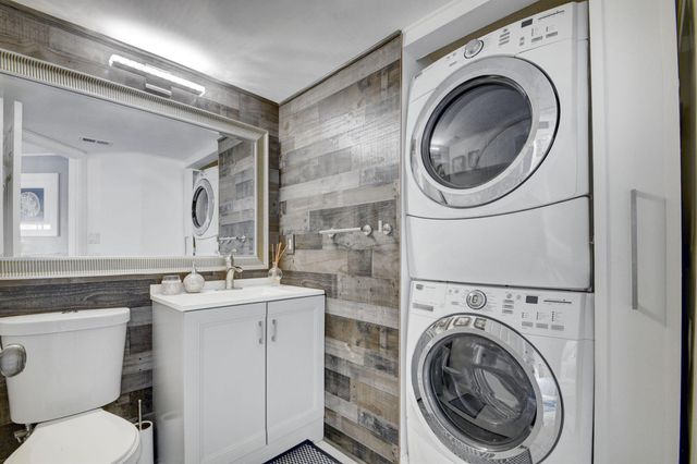 9204 Glenmoor Drive, West Palm Beach, FL 33409