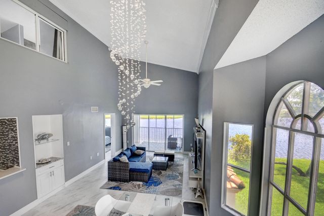 9204 Glenmoor Drive, West Palm Beach, FL 33409