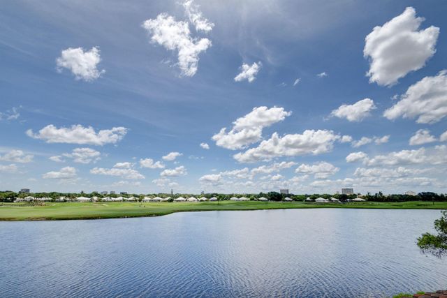 9204 Glenmoor Drive, West Palm Beach, FL 33409