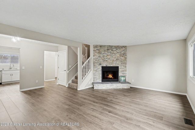917 Brookside Drive 174, Grand Ledge, MI 48837