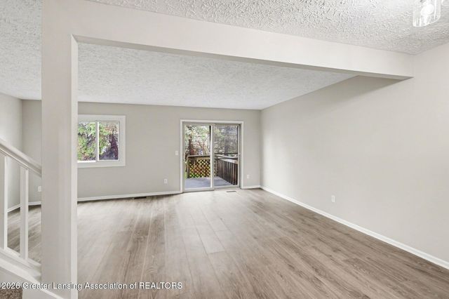 917 Brookside Drive 174, Grand Ledge, MI 48837