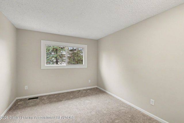 917 Brookside Drive 174, Grand Ledge, MI 48837
