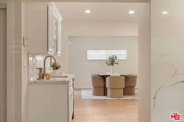 1010 E Leadora Avenue, Glendora, CA 91741