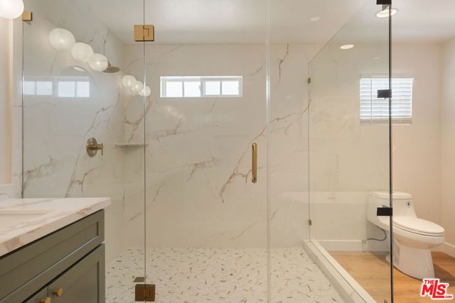 1010 E Leadora Avenue, Glendora, CA 91741