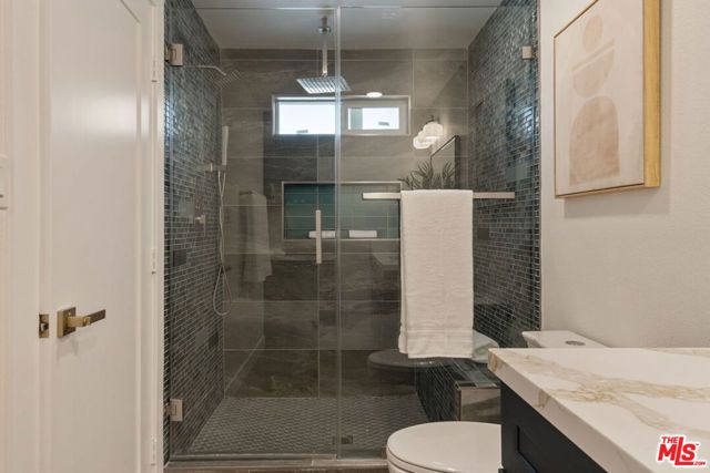 1010 E Leadora Avenue, Glendora, CA 91741