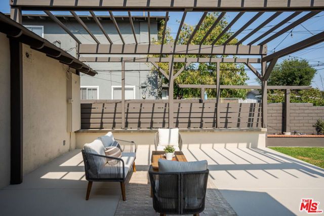 1010 E Leadora Avenue, Glendora, CA 91741