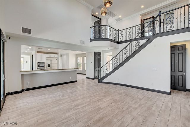 716 Chervil Valley Drive, Las Vegas, NV 89138