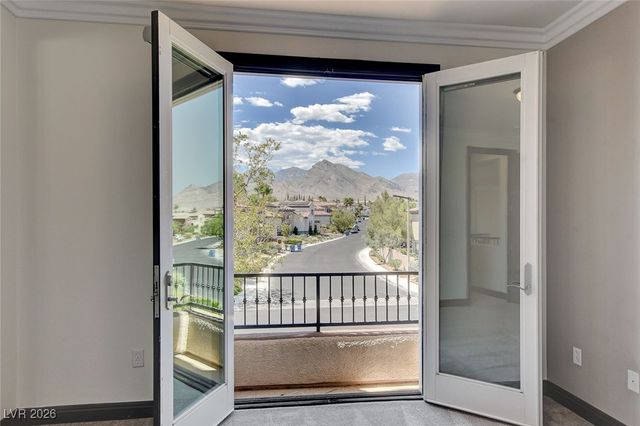 716 Chervil Valley Drive, Las Vegas, NV 89138