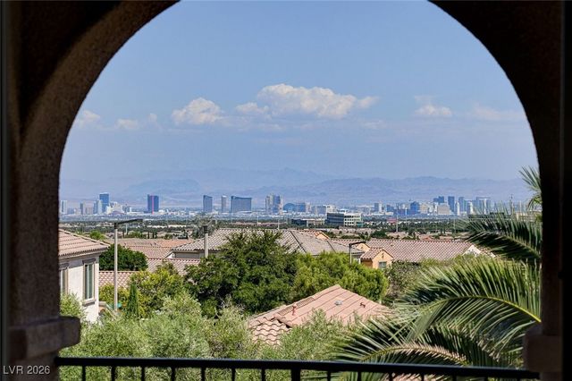 716 Chervil Valley Drive, Las Vegas, NV 89138
