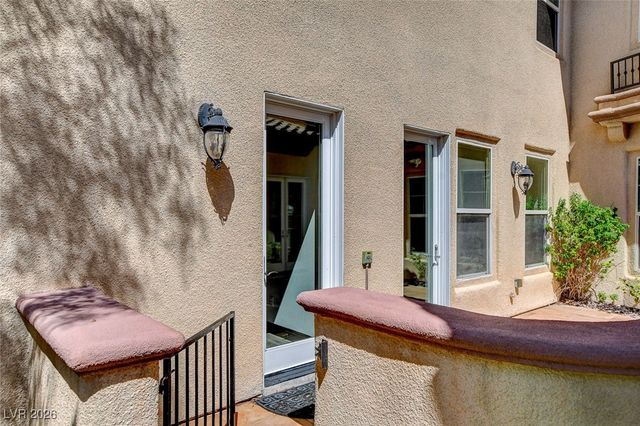 716 Chervil Valley Drive, Las Vegas, NV 89138