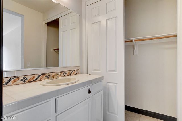 716 Chervil Valley Drive, Las Vegas, NV 89138