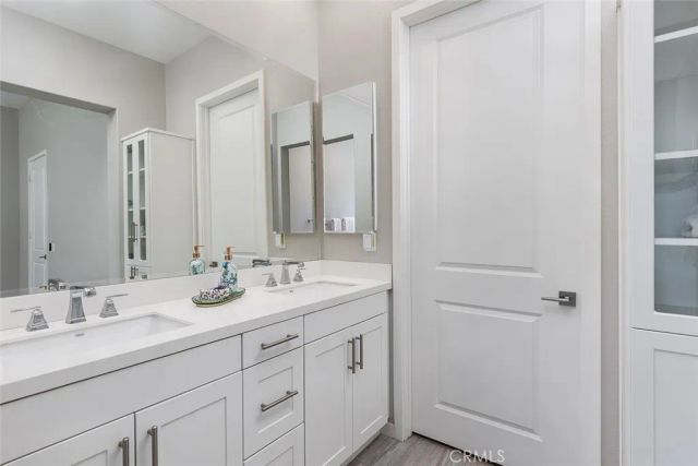 25118 Citron Lane, Canyon Country, CA 91387