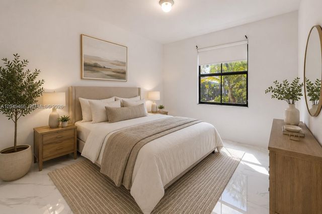 8850 NW 99th Path, Doral, FL 33178