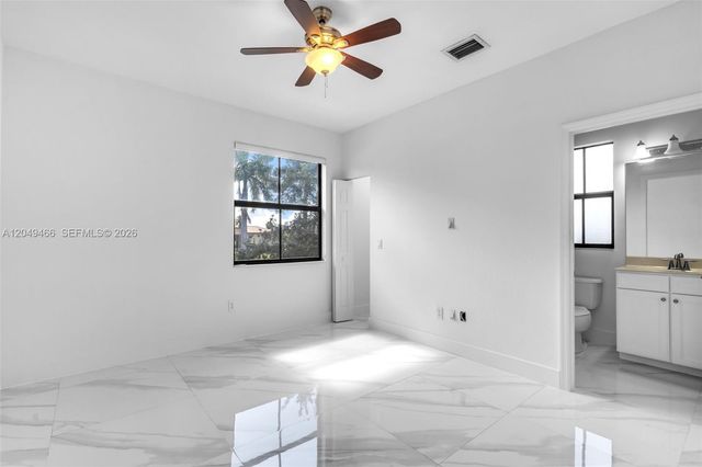 8850 NW 99th Path, Doral, FL 33178