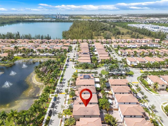 8850 NW 99th Path, Doral, FL 33178