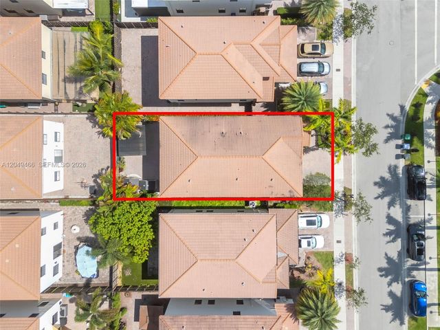 8850 NW 99th Path, Doral, FL 33178