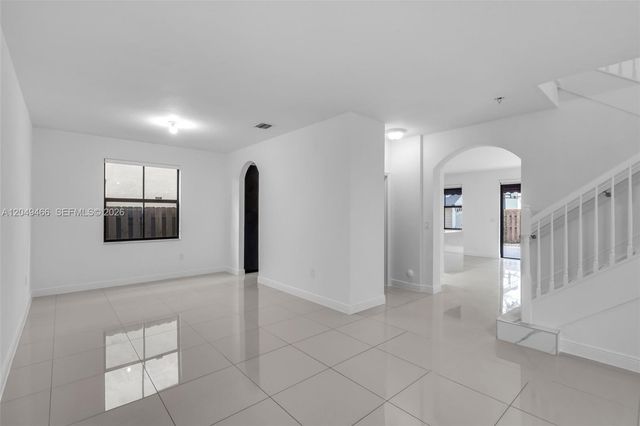 8850 NW 99th Path, Doral, FL 33178