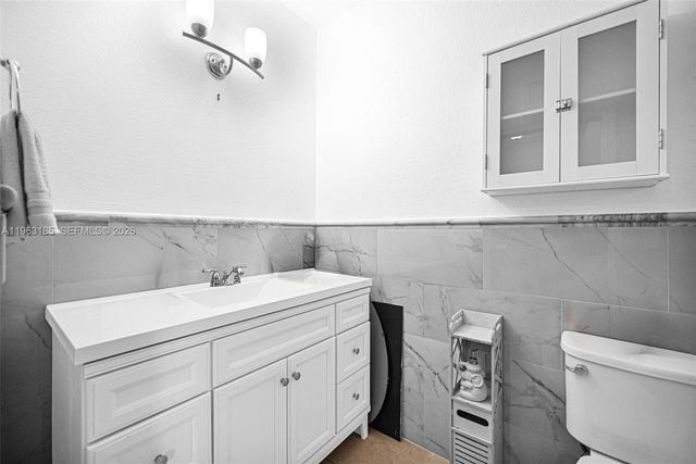 940 NE 13th Ave, Homestead, FL 33033