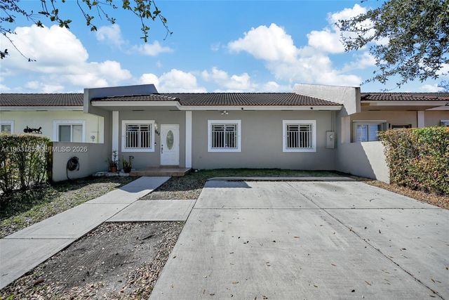 940 NE 13th Ave, Homestead, FL 33033