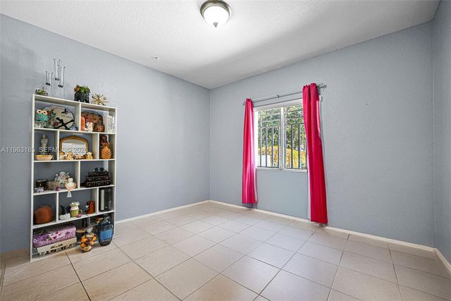 940 NE 13th Ave, Homestead, FL 33033