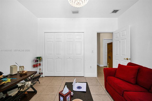 940 NE 13th Ave, Homestead, FL 33033