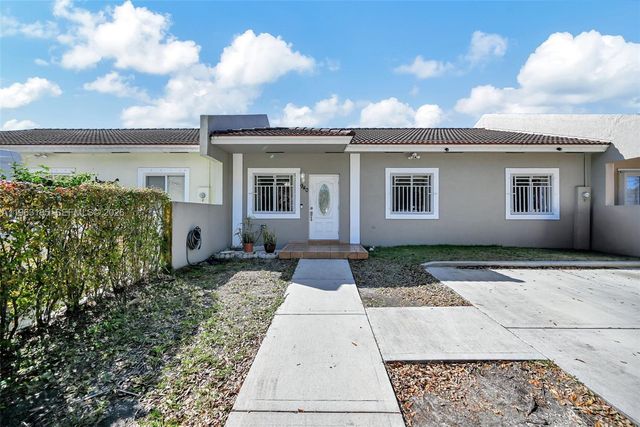 940 NE 13th Ave, Homestead, FL 33033