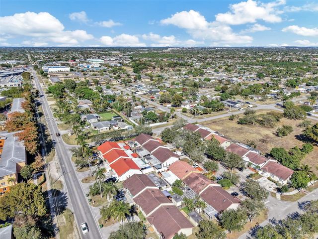 940 NE 13th Ave, Homestead, FL 33033