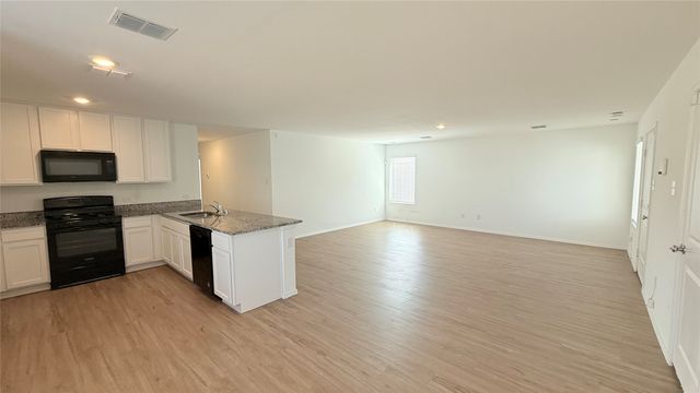 1005 Desert Willow Drive, Princeton, TX 75407