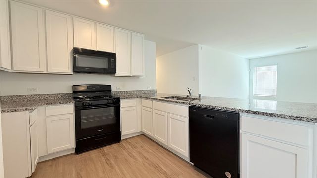 1005 Desert Willow Drive, Princeton, TX 75407