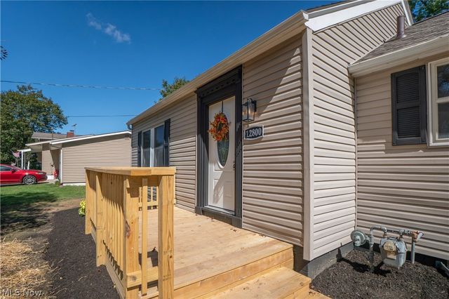 12800 Redwood Avenue NW, Uniontown, OH 44685