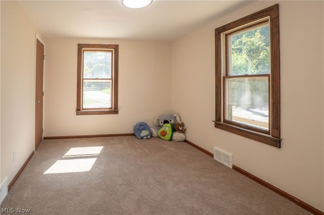 12800 Redwood Avenue NW, Uniontown, OH 44685