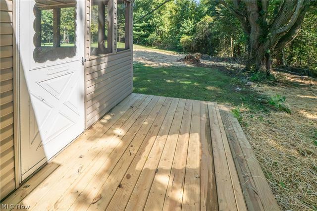 12800 Redwood Avenue NW, Uniontown, OH 44685