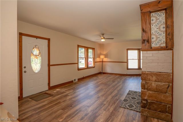 12800 Redwood Avenue NW, Uniontown, OH 44685