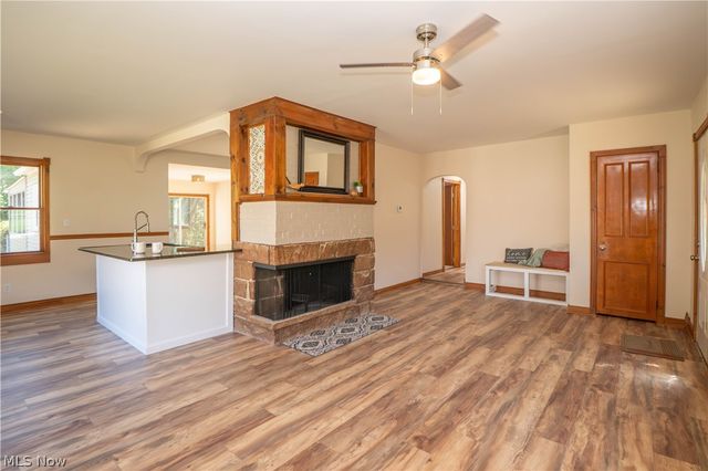 12800 Redwood Avenue NW, Uniontown, OH 44685