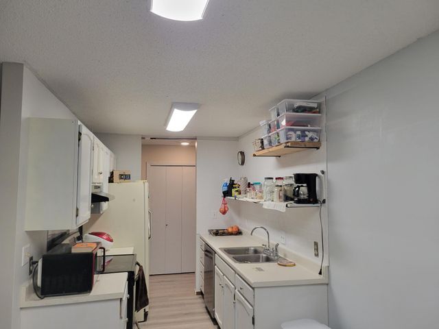 525 15th Avenue N 3, Fargo, ND 58102