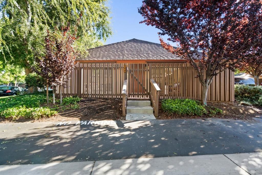 248 E Red Oak Drive A, Sunnyvale, CA 94086