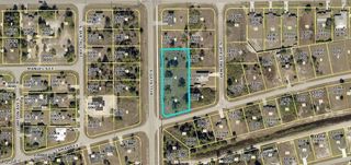 825 Bell BLVD S, Lehigh Acres, FL 33974