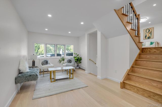 58 Briar Lane, Jericho, NY 11753