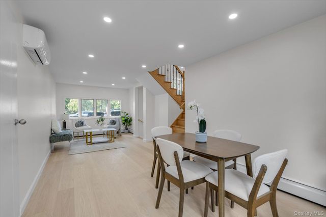 58 Briar Lane, Jericho, NY 11753