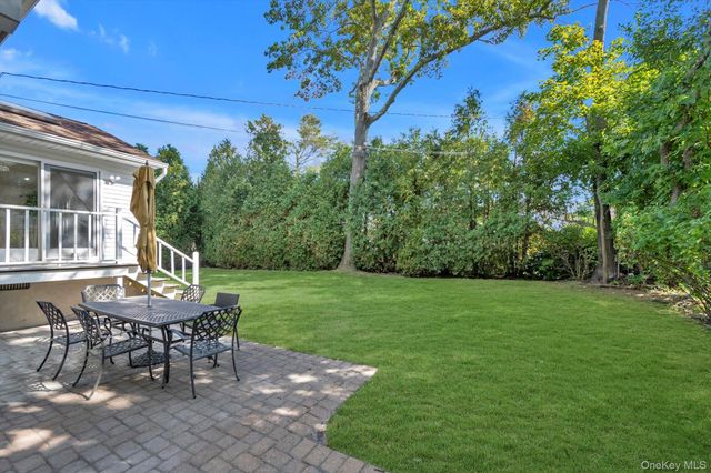 58 Briar Lane, Jericho, NY 11753