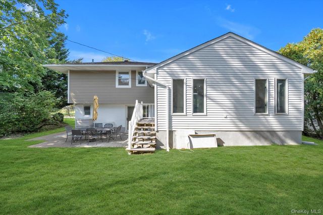 58 Briar Lane, Jericho, NY 11753