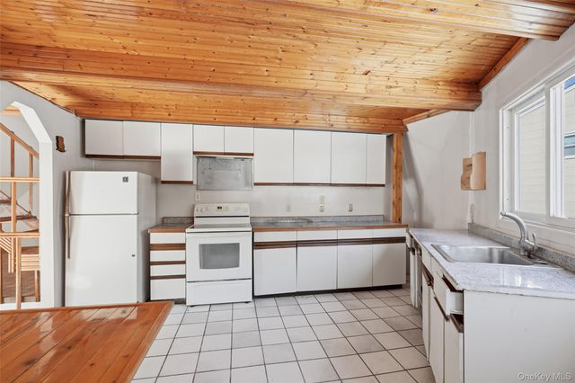 374 Sprout Brook Road, Garrison, NY 10524