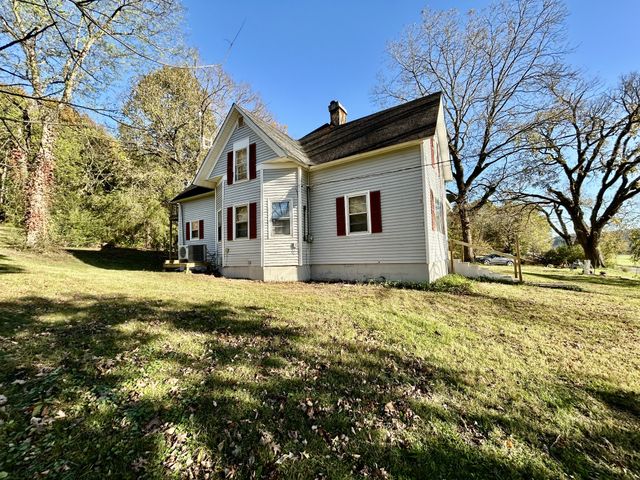 2979 Indian Creek Rd, Pulaski, TN 38478