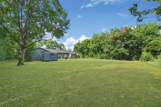 2324 13th Avenue N, Texas City, TX 77590